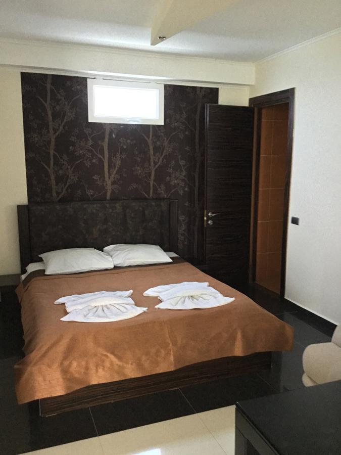 Sunny Land Hotel Чакві Екстер'єр фото